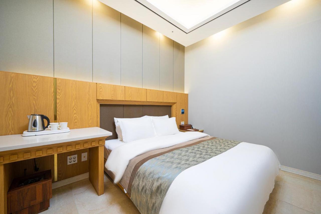 Hotel Core Naju Bagian luar foto