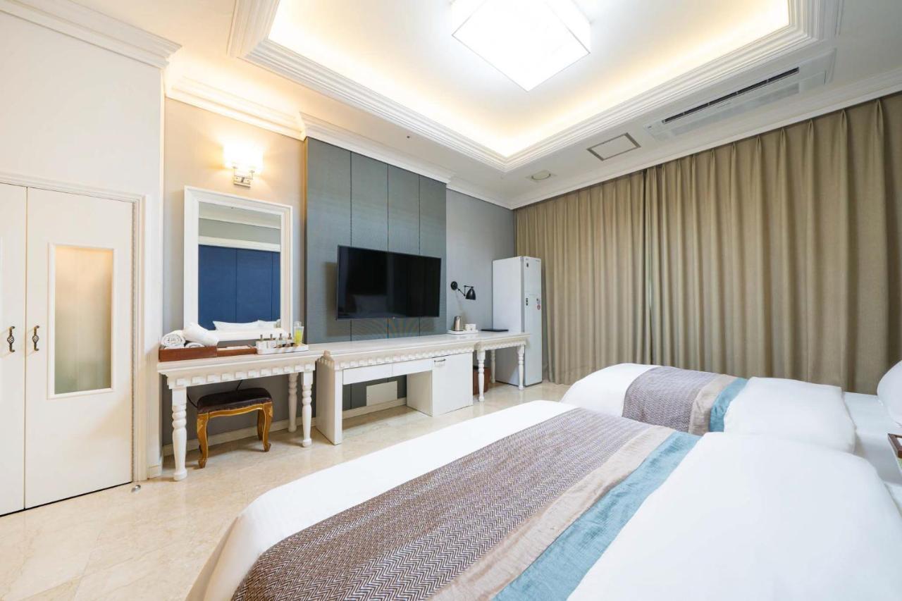 Hotel Core Naju Bagian luar foto
