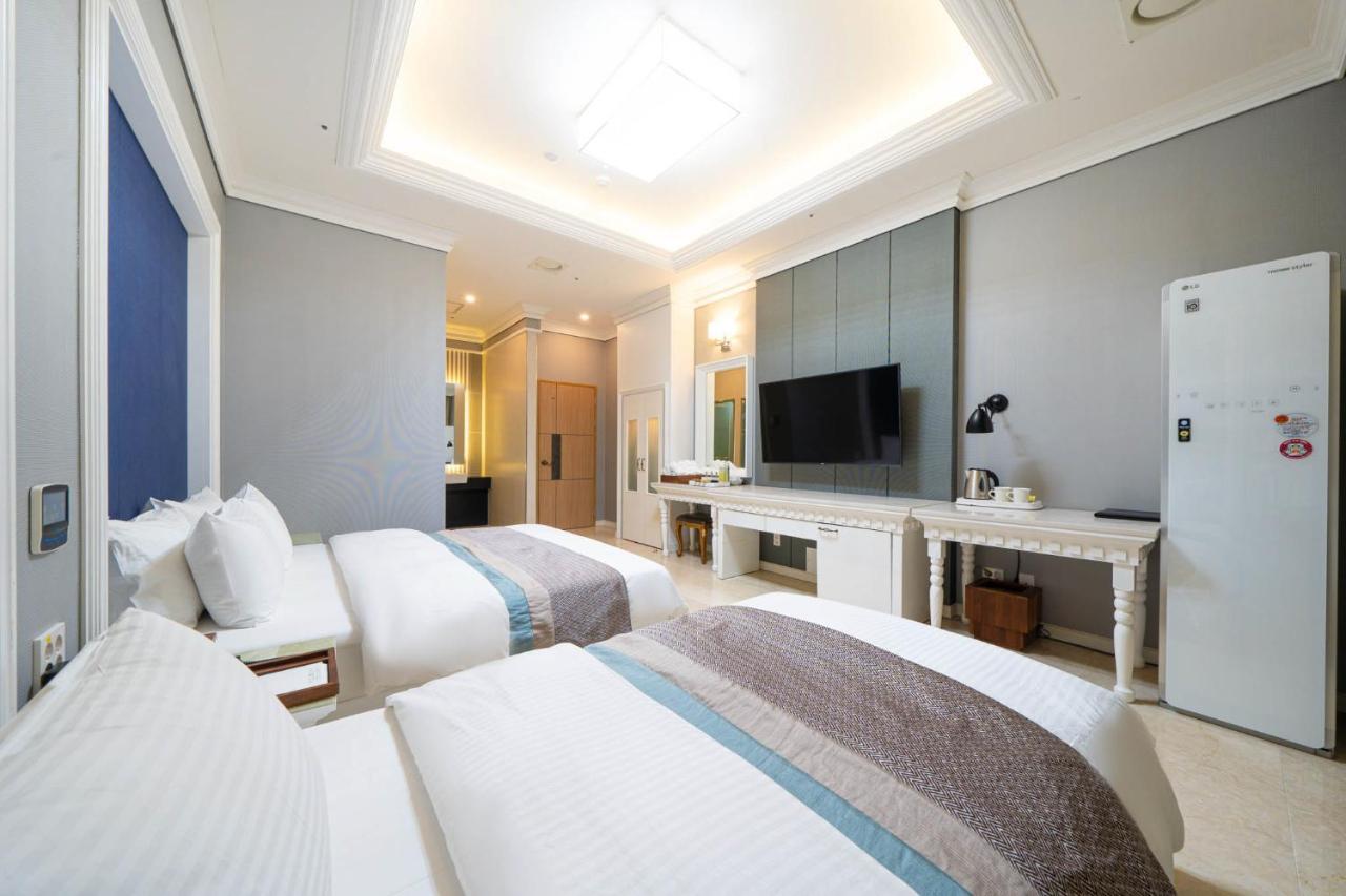 Hotel Core Naju Bagian luar foto
