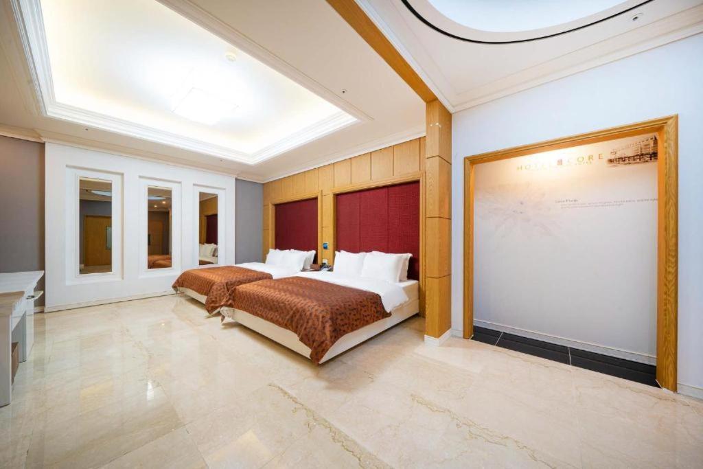 Hotel Core Naju Bagian luar foto