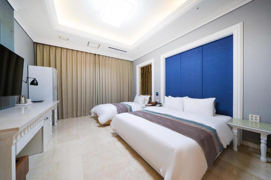 Hotel Core Naju Bagian luar foto