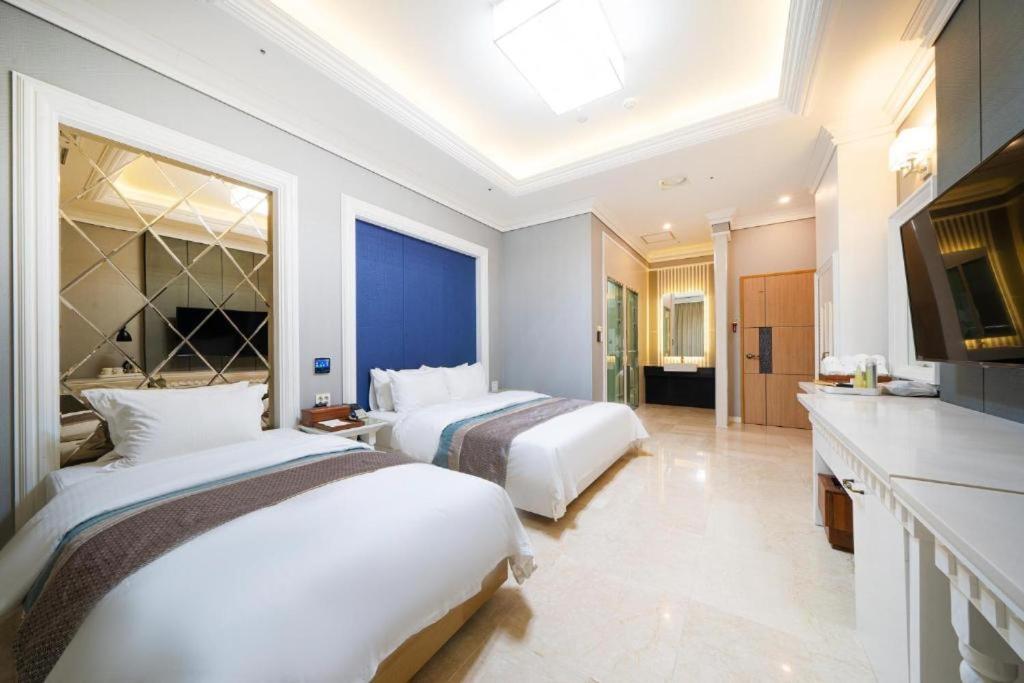 Hotel Core Naju Bagian luar foto